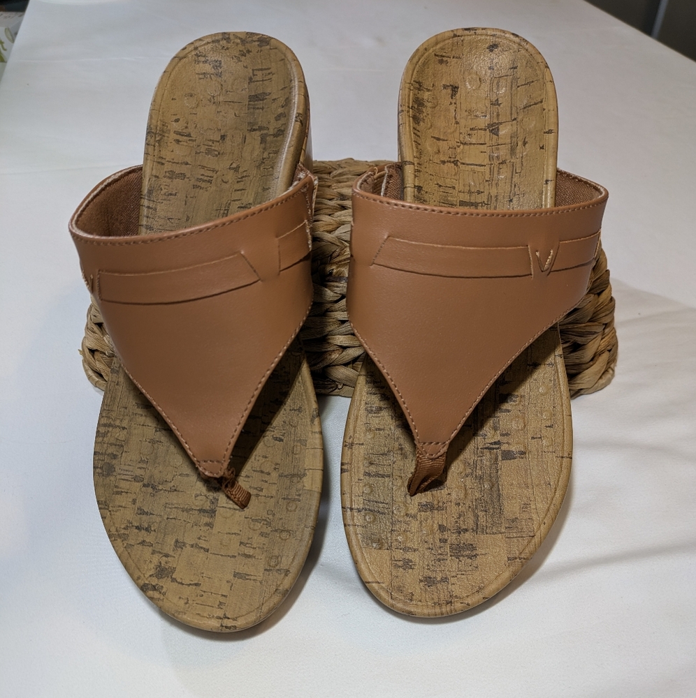 Vionic Tan Sandals with Cork Footbed and V-Shaped Straps